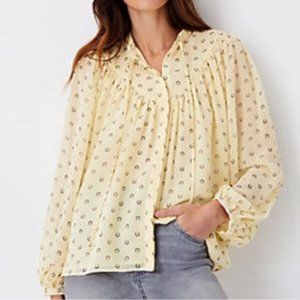 Ann Taylor Light Yellow Long Sleeve Horseshoe Top M